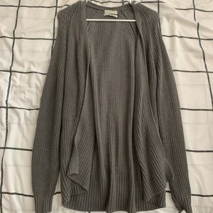 URBAN OUTFITTERS OVERSIZED CARDIGAN